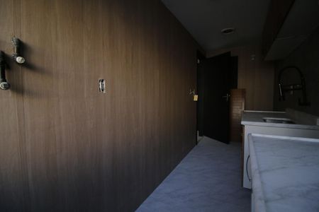Apartamento à venda com 82m², 3 quartos e 1 vagaÁrea de Serviço