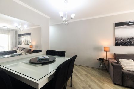 Apartamento à venda com 69m², 3 quartos e 1 vaga Apartamento à venda com 69m², 3 quartos e 1 vagaSala