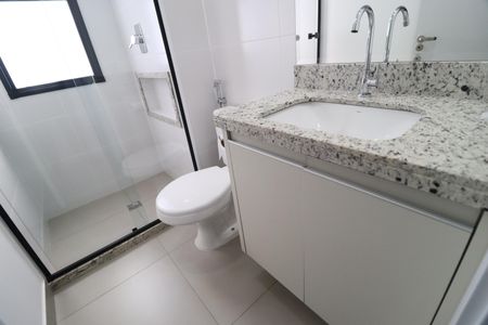 Apartamento para alugar com 81m², 3 quartos e 2 vagasBanheiro do Quarto 2