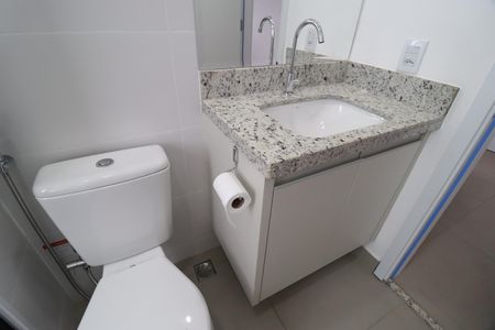 Apartamento para alugar com 81m², 3 quartos e 2 vagasBanheiro do Quarto 2