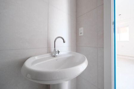 Banheiro de apartamento para alugar com 2 quartos, 34m² em Jardim America da Penha, São Paulo