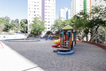 Apartamento à venda com 52m², 2 quartos e 1 vaga Apartamento à venda com 52m², 2 quartos e 1 vagaPlayground