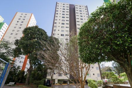 Apartamento à venda com 52m², 2 quartos e 1 vaga Apartamento à venda com 52m², 2 quartos e 1 vagaFachada do bloco