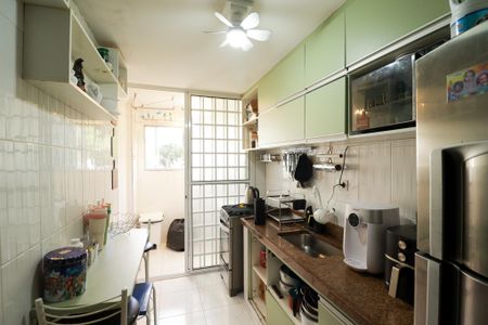 Apartamento à venda com 52m², 2 quartos e 1 vaga Apartamento à venda com 52m², 2 quartos e 1 vagaCozinha e Área de Serviço