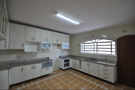 Cozinha de casa para alugar com 4 quartos, 237m² em Vila Albertina, São Paulo