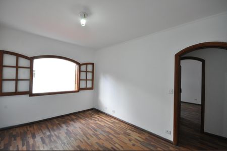 Casa para alugar com 237m², 4 quartos e 7 vagasQuarto 4