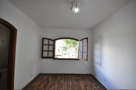 Casa para alugar com 237m², 4 quartos e 7 vagasSuíte 2