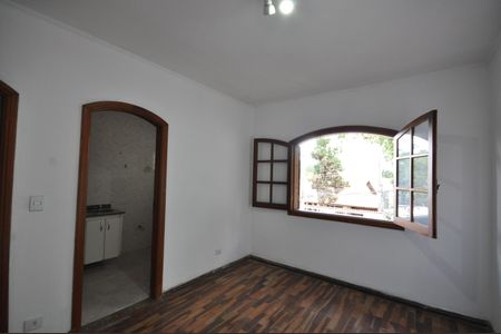 Casa para alugar com 237m², 4 quartos e 7 vagasSuíte 2