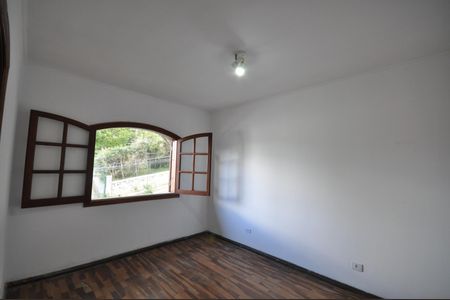 Casa para alugar com 237m², 4 quartos e 7 vagasSuíte 2