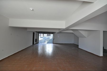 Garagem de casa para alugar com 4 quartos, 237m² em Vila Albertina, São Paulo
