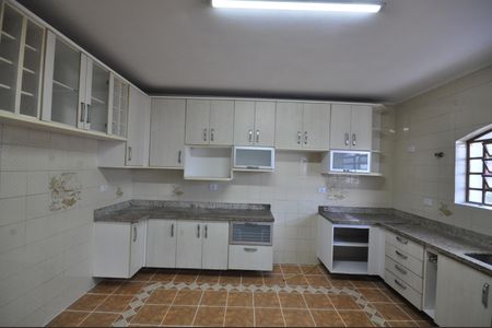 Casa para alugar com 237m², 4 quartos e 7 vagasCozinha