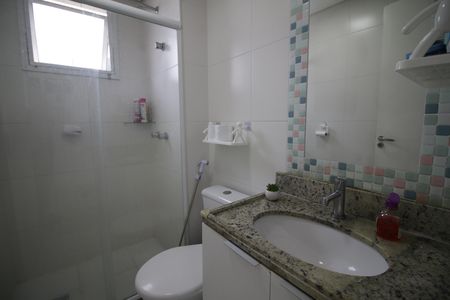 Apartamento à venda com 64m², 2 quartos e 1 vagaBanheiro do Quarto 1