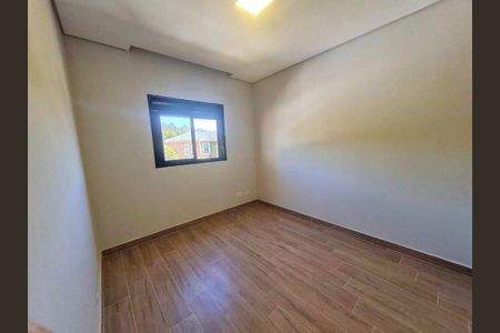 Quarto de casa de condomínio para alugar com 2 quartos, 200m² em Villas do Jaguarí, Santana de Parnaíba