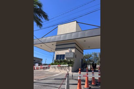 Fachada de casa de condomínio para alugar com 3 quartos, 200m² em Villas do Jaguarí, Santana de Parnaíba