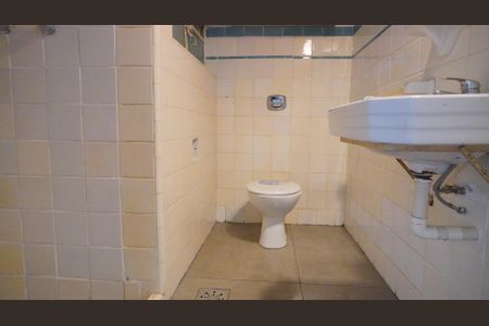Apartamento para alugar com 200m², 4 quartos e 1 vaga Apartamento para alugar com 200m², 4 quartos e 1 vagaBanheiro 2 corredor