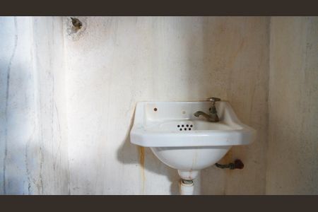Apartamento para alugar com 200m², 4 quartos e 1 vaga Apartamento para alugar com 200m², 4 quartos e 1 vagaBanheiro de serviço