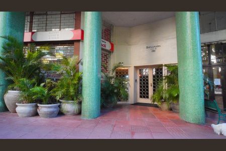 Fachada e portaria de apartamento para alugar com 4 quartos, 200m² em Independência, Porto Alegre