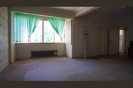 Apartamento para alugar com 200m², 4 quartos e 1 vaga Apartamento para alugar com 200m², 4 quartos e 1 vagaSala