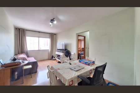 Sala de apartamento para alugar com 3 quartos, 85m² em Vila Hamburguesa, São Paulo