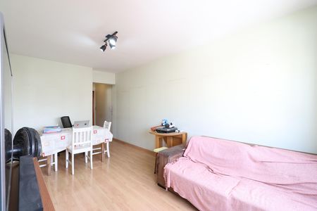 Sala de apartamento para alugar com 3 quartos, 85m² em Vila Hamburguesa, São Paulo