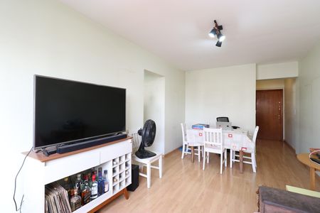Sala de apartamento para alugar com 3 quartos, 85m² em Vila Hamburguesa, São Paulo