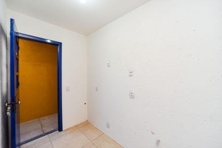 Cozinha de kitnet/studio para alugar com 1 quarto, 31m² em Rubem Berta, Porto Alegre