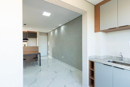 Apartamento para alugar com 61m², 2 quartos e 1 vaga Apartamento para alugar com 61m², 2 quartos e 1 vagaVaranda