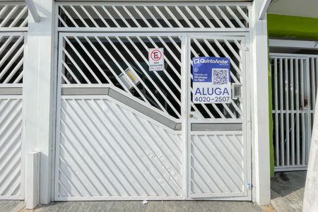 Fachada de casa para alugar com 1 quarto, 70m² em Veloso, Osasco