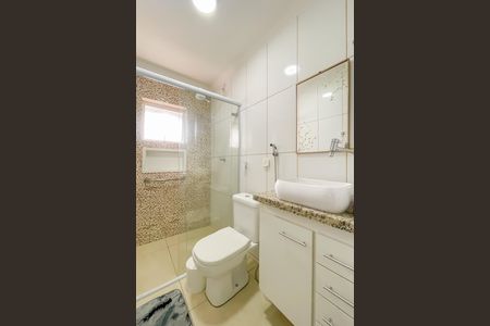 Banheiro de casa para alugar com 1 quarto, 70m² em Veloso, Osasco
