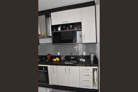 Casa de condomínio à venda com 87m², 3 quartos e 2 vagas Casa de condomínio à venda com 87m², 3 quartos e 2 vagasCozinha pia