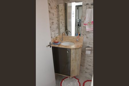 Casa de condomínio à venda com 87m², 3 quartos e 2 vagas