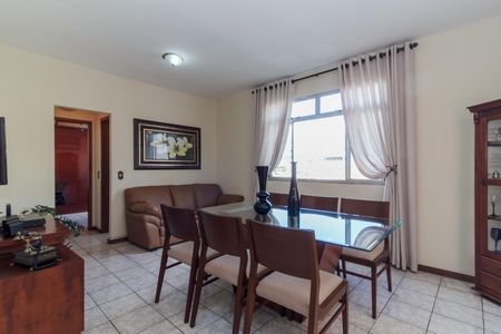 Apartamento à venda com 2 quartos, 60m² em Floresta, Belo Horizonte