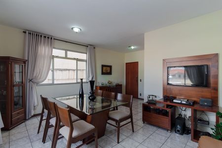 Foto 04 de apartamento à venda com 2 quartos, 60m² em Floresta, Belo Horizonte