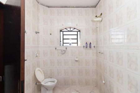 Banheiro da Suíte 1 de casa à venda com 3 quartos, 290m² em Jardim Cabucu, São Paulo