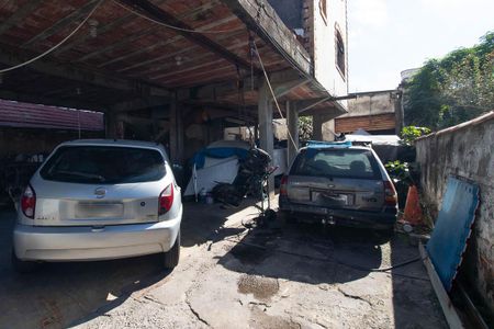Garagem de casa à venda com 3 quartos, 290m² em Jardim Cabucu, São Paulo