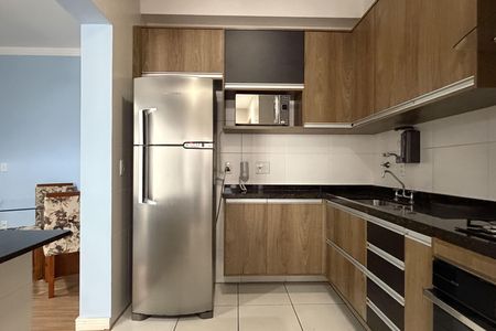 Apartamento para alugar com 82m², 2 quartos e 2 vagas Apartamento para alugar com 82m², 2 quartos e 2 vagasCozinha e Área de Serviço