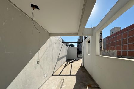 Apartamento à venda com 138m², 2 quartos e 2 vagas Apartamento à venda com 138m², 2 quartos e 2 vagasCobertura