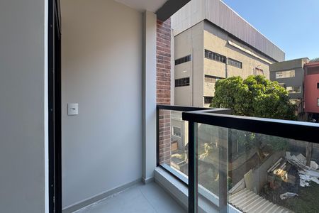 Apartamento à venda com 138m², 2 quartos e 2 vagas Apartamento à venda com 138m², 2 quartos e 2 vagasSacada - Suíte