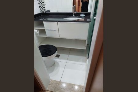 Apartamento à venda com 68m², 3 quartos e 1 vaga Apartamento à venda com 68m², 3 quartos e 1 vagaBanheiro