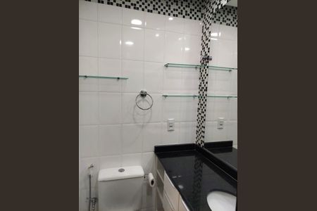 Apartamento à venda com 68m², 3 quartos e 1 vaga Apartamento à venda com 68m², 3 quartos e 1 vagaBanheiro