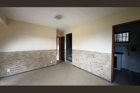 Sala de casa de condomínio para alugar com 3 quartos, 116m² em Quarteirão Ingelheim, Petrópolis