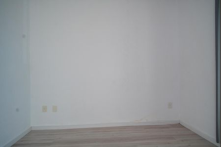 Quarto de apartamento para alugar com 1 quarto, 42m² em Sarandi, Porto Alegre