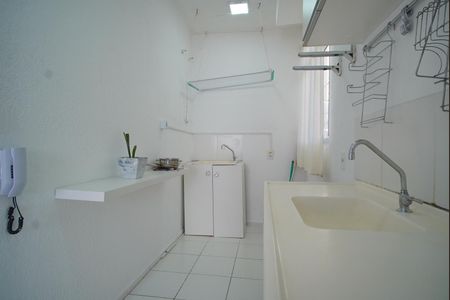 Cozinha de apartamento para alugar com 1 quarto, 42m² em Sarandi, Porto Alegre