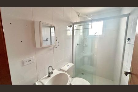 Apartamento para alugar com 71m², 2 quartos e sem vaga Apartamento para alugar com 71m², 2 quartos e sem vagaBanheiro 1
