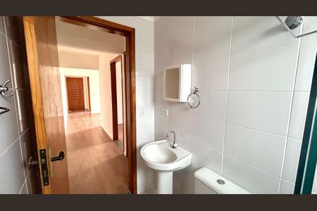 Apartamento para alugar com 71m², 2 quartos e sem vaga Apartamento para alugar com 71m², 2 quartos e sem vagaBanheiro 1