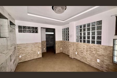 Sala de apartamento para alugar com 1 quarto, 116m² em Quarteirão Ingelheim, Petrópolis