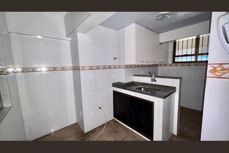Cozinha e Área de Serviço de apartamento para alugar com 1 quarto, 116m² em Quarteirão Ingelheim, Petrópolis