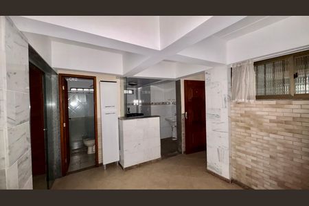 Sala de kitnet/studio para alugar com 1 quarto, 116m² em Quarteirão Ingelheim, Petrópolis