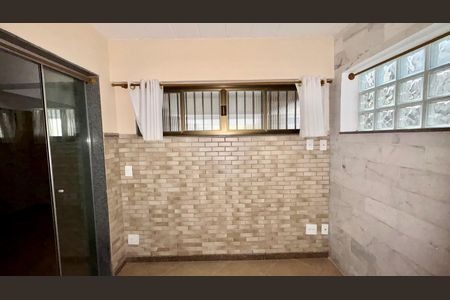 Quarto de kitnet/studio para alugar com 1 quarto, 116m² em Quarteirão Ingelheim, Petrópolis