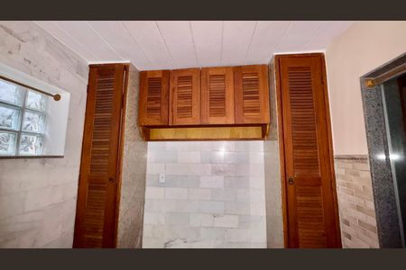 Quarto de kitnet/studio para alugar com 1 quarto, 116m² em Quarteirão Ingelheim, Petrópolis